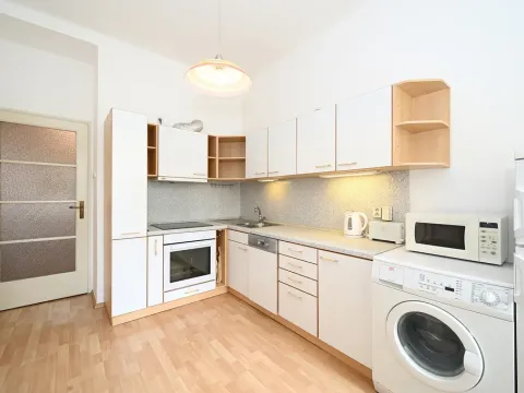 Pronájem bytu 2+1, Praha - Vinohrady, Lucemburská, 81 m2