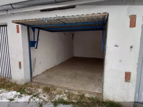 Pronájem garáže, České Budějovice, Suchomelská, 14 m2