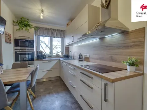 Prodej bytu 2+1, Plzeň, Chválenická, 69 m2