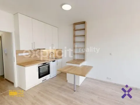 Pronájem bytu 1+kk, Zlín, Nad Stráněmi, 34 m2