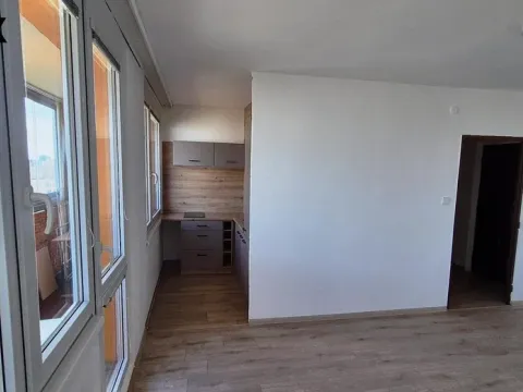 Pronájem bytu 1+kk, Pardubice - Polabiny, Gagarinova, 30 m2