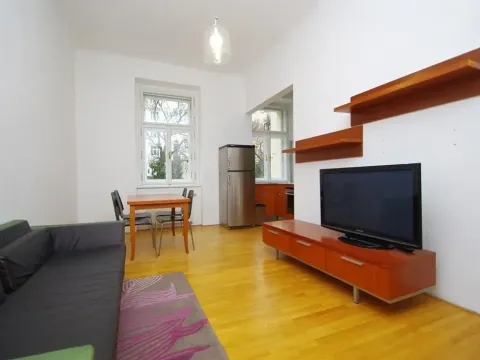 Pronájem bytu 2+kk, Praha - Vinohrady, Korunní, 60 m2