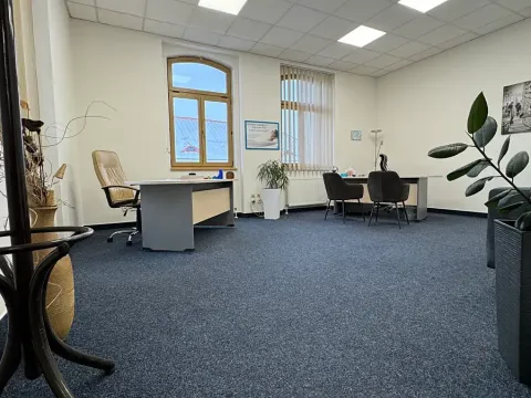 Pronájem kanceláře, Cheb, Obrněné brigády, 33 m2