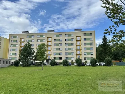 Prodej bytu 4+1, Broumov, U Větrolamu, 71 m2