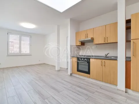 Pronájem bytu 2+kk, Ostrava - Mariánské Hory, Jiřího Trnky, 44 m2