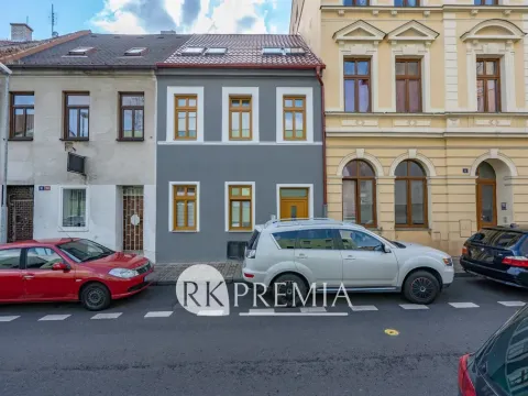 Pronájem bytu 2+kk, Teplice, Revoluční, 56 m2