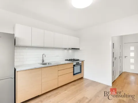 Pronájem bytu 3+1, Praha - Modřany, Urbánkova, 76 m2