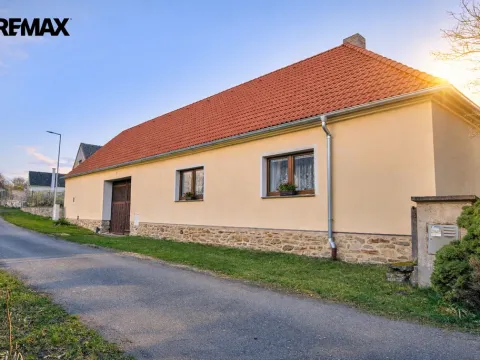 Prodej zemědělské usedlosti, Drhovle - Pamětice, 160 m2