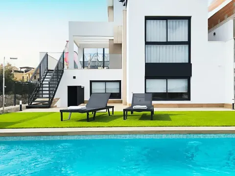 Prodej vily, Benejúzar, Španělsko, Calle Algorfa, 199 m2