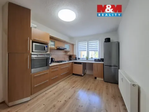 Pronájem bytu 2+1, Ostrov, Jungmannova, 58 m2