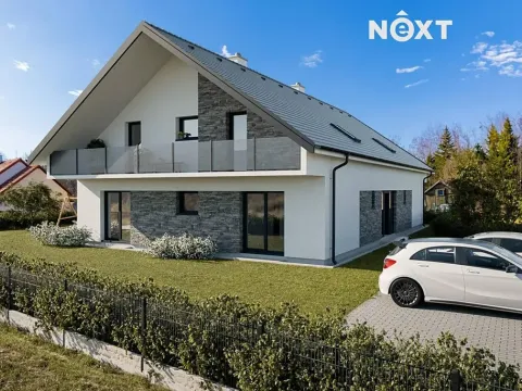 Prodej bytu 3+kk, Horní Planá, 84 m2