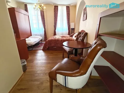 Pronájem bytu 4+1, Plzeň, Zbrojnická, 110 m2