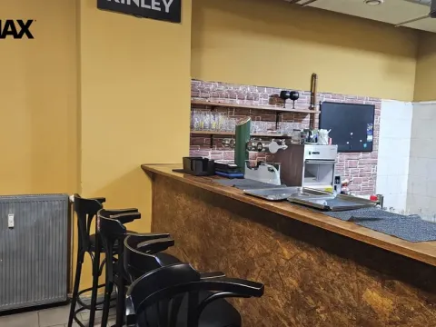 Pronájem obchodního prostoru, Blatná, náměstí J. A. Komenského, 180 m2