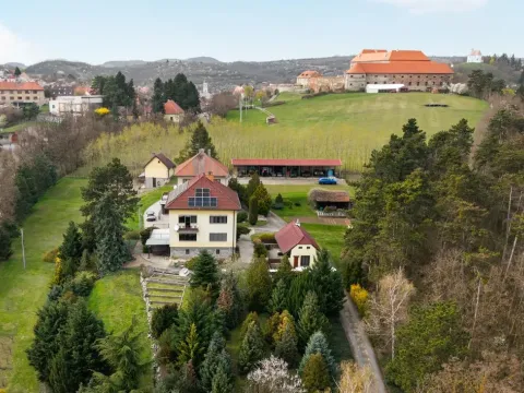 Prodej vily, Dolní Kounice, Zámecká, 270 m2