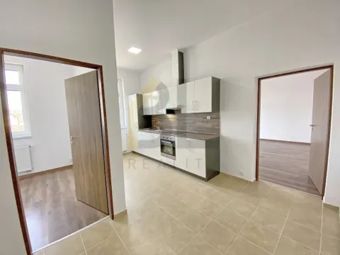 Pronájem bytu 2+kk, Hodonín, Nádražní řádek, 53 m2