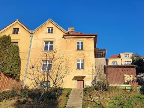 Pronájem bytu 1+1, Ústí nad Labem - Ústí nad Labem-centrum, Koněvova, 52 m2