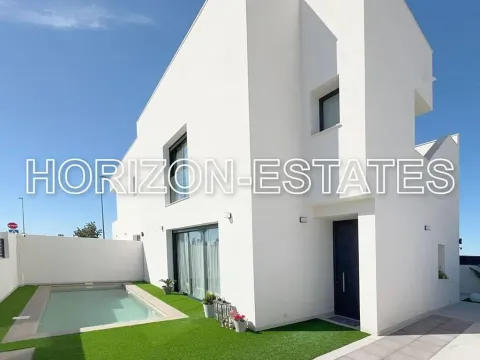 Prodej rodinného domu, Alicante, Španělsko, 124 m2
