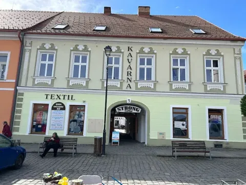 Pronájem obchodního prostoru, Vodňany, nám. Svobody, 60 m2