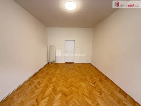 Pronájem bytu 2+kk, Praha - Smíchov, Drtinova, 35 m2