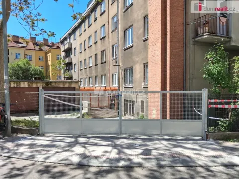 Pronájem garáže, Praha - Nusle, Viktorinova, 18 m2