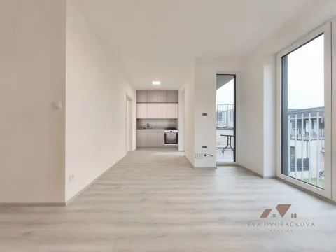 Pronájem bytu 1+kk, Zlín - Malenovice, Pod Hradem II, 29 m2