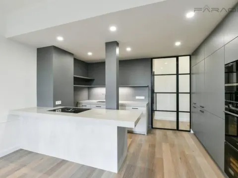 Pronájem bytu 4+kk, Praha - Vinohrady, náměstí Jiřího z Poděbrad, 107 m2
