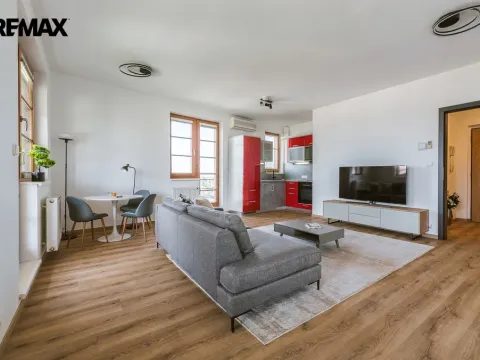 Pronájem bytu 1+kk, Praha - Břevnov, Zúžená, 37 m2