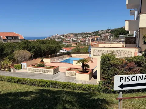Prodej bytu 3+kk, Scalea, Kalábrie, Itálie, 47 m2
