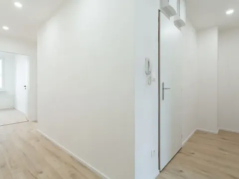 Prodej bytu 2+kk, Praha, Poznaňská, 48 m2