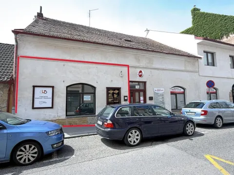 Pronájem obchodního prostoru, Pardubice - Bílé Předměstí, Štrossova, 72 m2