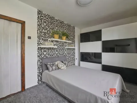 Prodej bytu 3+1, Jílové u Prahy, Husova, 74 m2