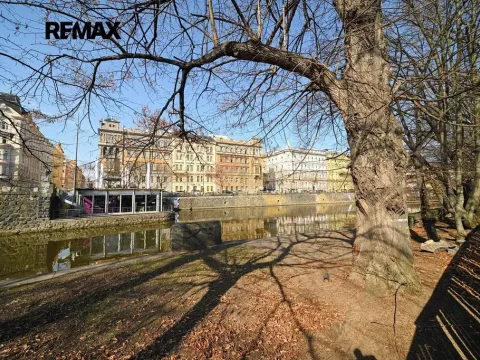 Prodej bytu 3+1, Praha - Smíchov, Janáčkovo nábřeží, 115 m2
