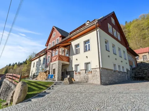 Prodej bytu 3+kk, Desná, Údolní, 66 m2