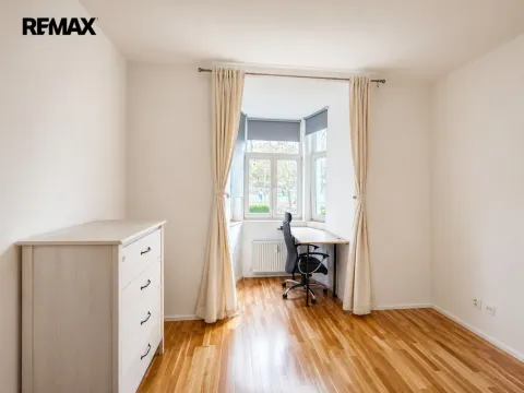Pronájem bytu 1+1, Praha - Nusle, Křesomyslova, 40 m2