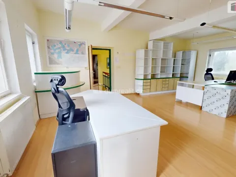 Pronájem kanceláře, Bruntál, Fügnerova, 118 m2