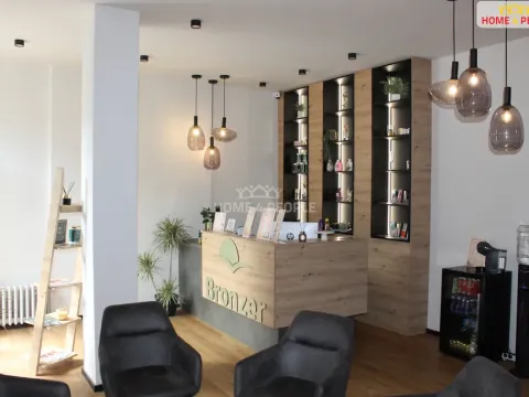 Pronájem obchodního prostoru, Benešov, Malé náměstí, 98 m2