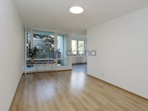 Pronájem bytu 2+1, Praha, Frýdlantská, 64 m2
