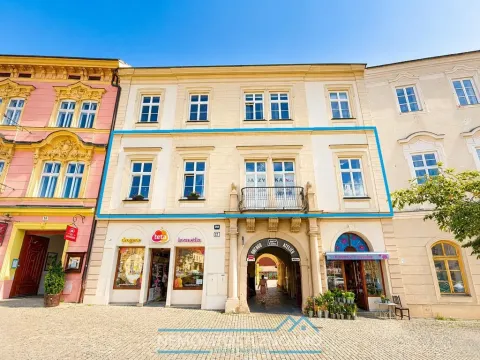 Pronájem kanceláře, Znojmo, Horní náměstí, 85 m2