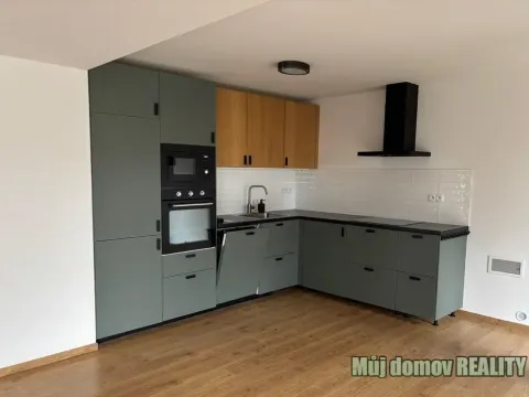 Pronájem rodinného domu, Praha - Klánovice, Smidarská, 120 m2