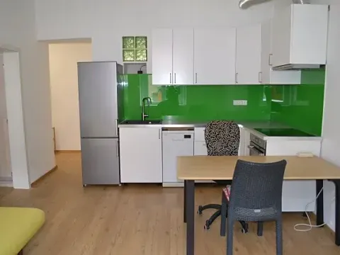 Pronájem bytu 2+kk, Praha - Michle, Prostřední, 43 m2