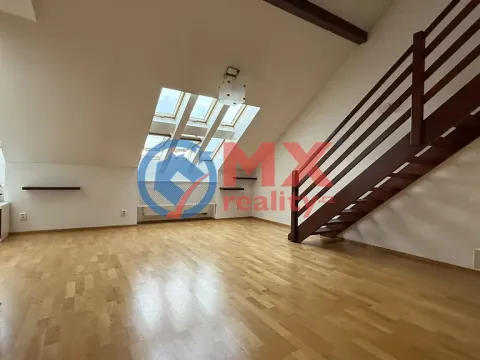 Pronájem bytu 2+kk, Praha - Holešovice, Ortenovo náměstí, 85 m2