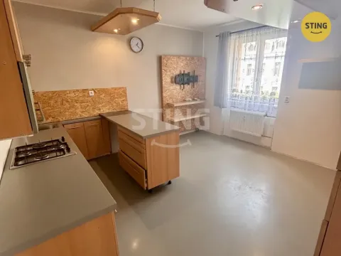 Pronájem bytu 3+1, Opava, Olomoucká, 78 m2