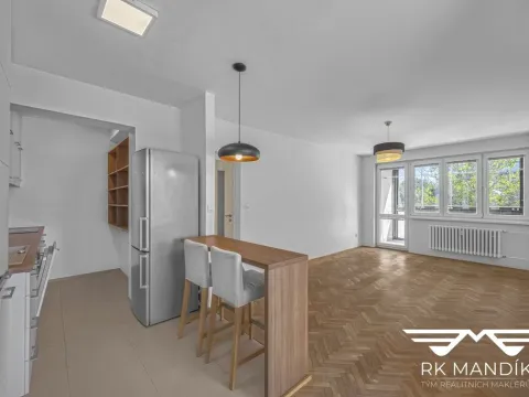 Pronájem bytu 2+kk, Praha - Košíře, Hillebrantova, 55 m2