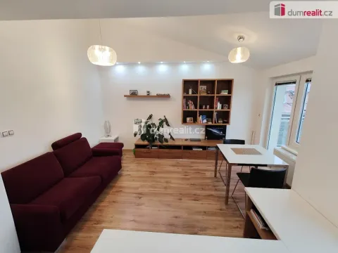 Pronájem bytu 2+kk, Praha - Libeň, Kovářská, 64 m2