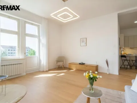 Pronájem bytu 2+kk, Praha - Vinohrady, Korunní, 65 m2
