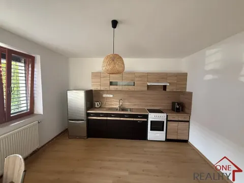 Pronájem bytu 2+1, Sazovice, 70 m2