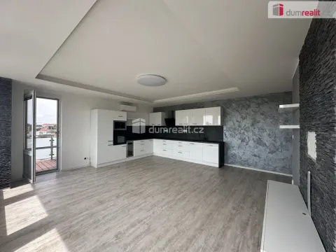 Pronájem bytu 3+kk, Břeclav, J. Opletala, 82 m2