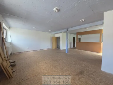 Pronájem kanceláře, Krnov - Pod Cvilínem, Čsl. armády, 100 m2