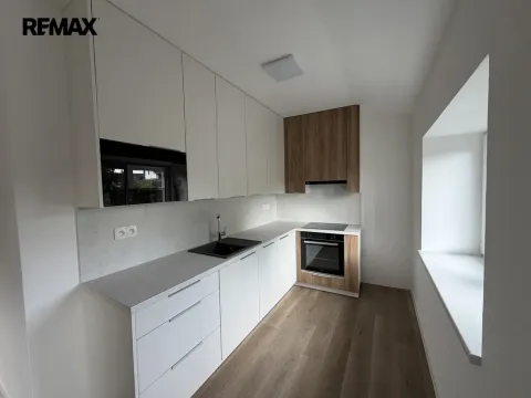 Pronájem bytu 2+kk, Lanškroun - Žichlínské Předměstí, Komenského, 59 m2