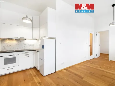 Pronájem bytu 2+kk, Praha - Vinohrady, Perucká, 37 m2